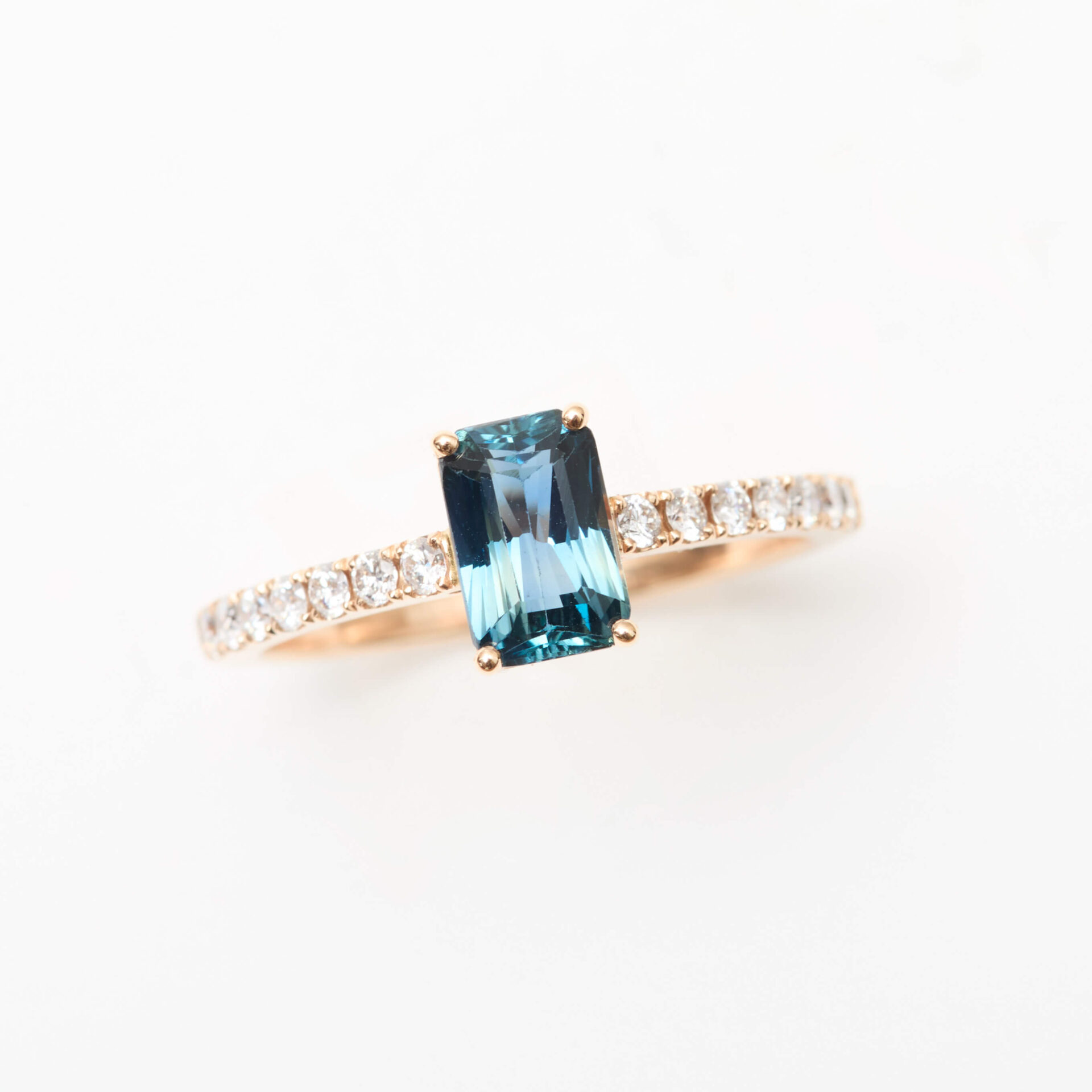 Bague Trinco - Saphir Teal 1.20 carats