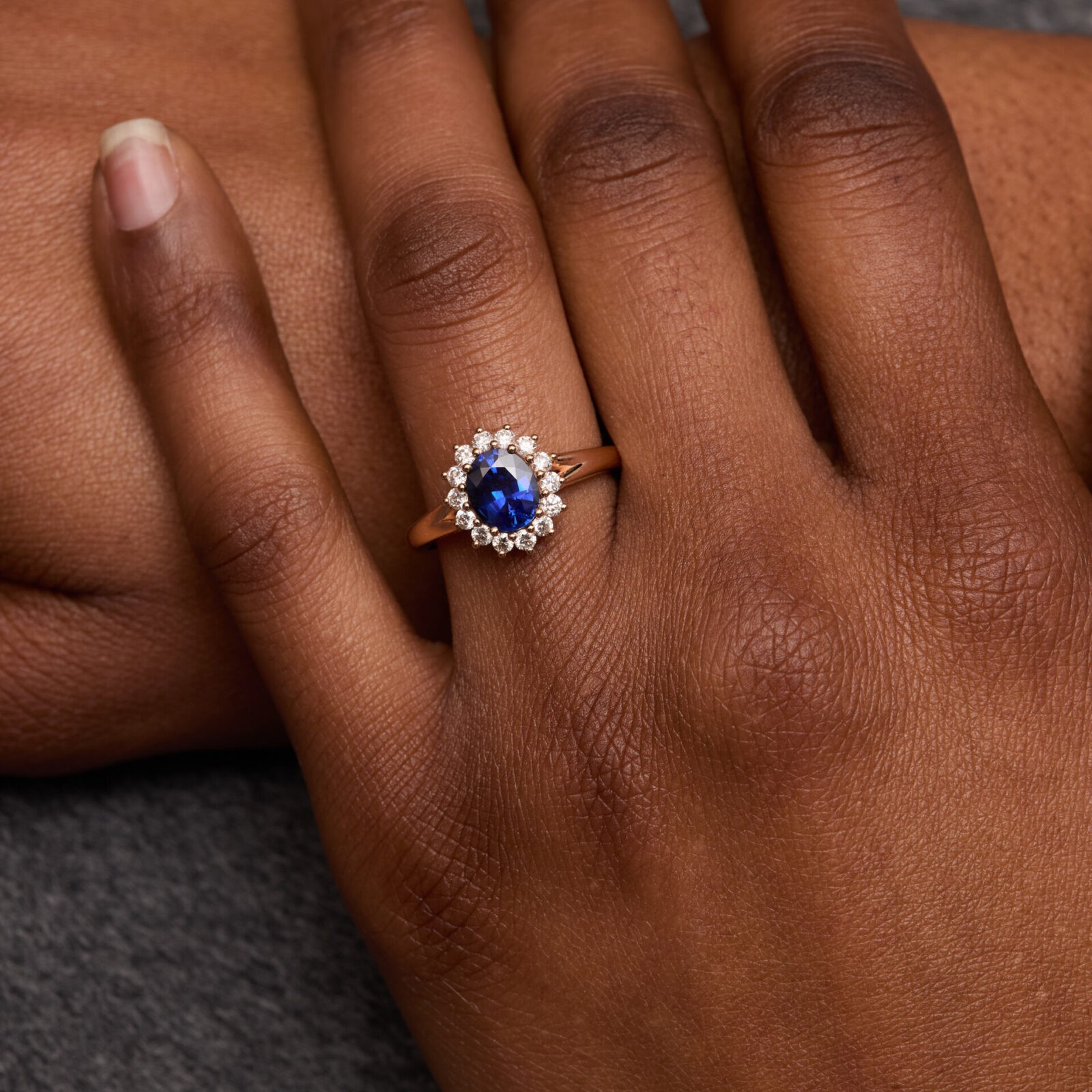 Bague Ella - Saphir Peacock 1.37 carats - Image 2