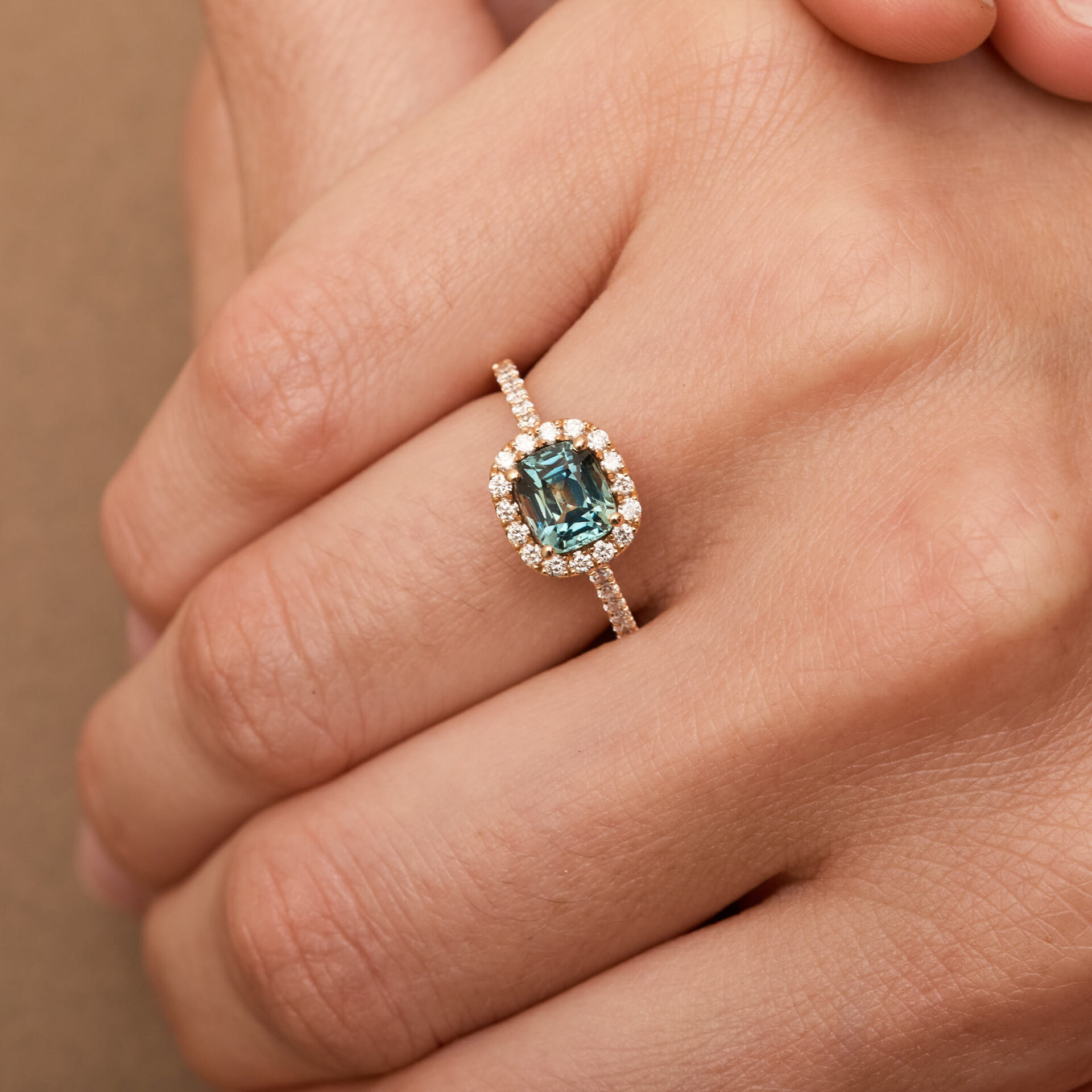 Bague Jaffna - Saphir Teal 1.55 carats - Image 3