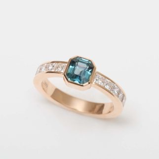 Bague Trinco Art Déco - Saphir Teal 1.10 carats